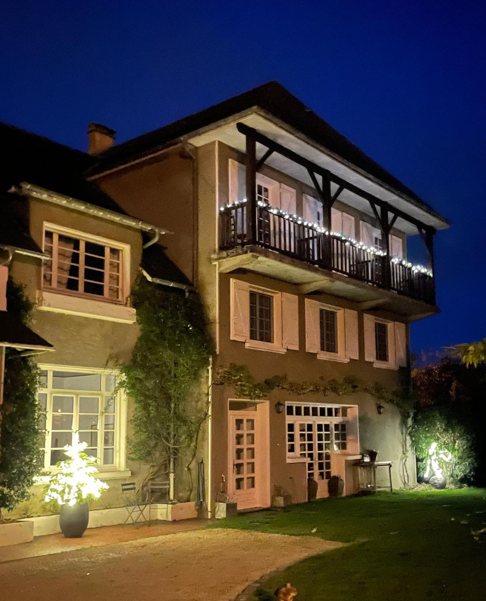 Les Hortensias Bed & Breakfast Espoey Екстериор снимка